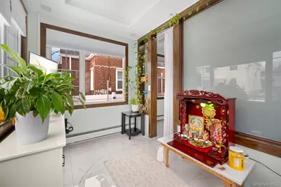 35 Barwick Street, Floral Park, NY 11001 - Photo 19