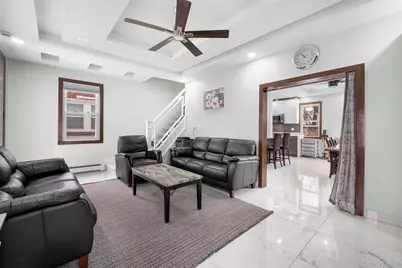 35 Barwick Street, Floral Park, NY 11001 - Photo 7