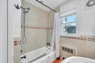 4 Adams St, Hicksville, NY 11801 - Photo 17