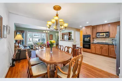 4 Adams Street, Hicksville, NY 11801 - Photo 5