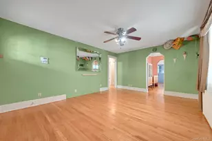 42 Williams Ave, Hillcrest, NY 10977 - Photo 5