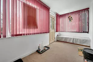 42 Williams Ave, Hillcrest, NY 10977 - Photo 3