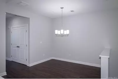 120 Sutton Court #120, Mount Sinai, NY 11766 - Photo 5