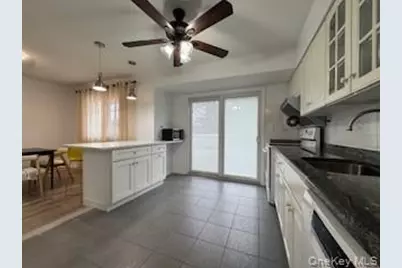 25 Alma Lane, Plainview, NY 11803 - Photo 5