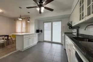 25 Alma Ln, Plainview, NY 11803 - Photo 5