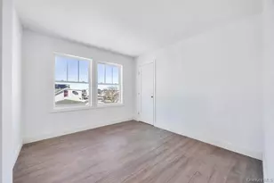 10 8th Ave, East Rockaway, NY 11518 - Photo 17