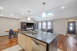 1384 Dieman Ln, East Meadow, NY 11554 - Photo 15