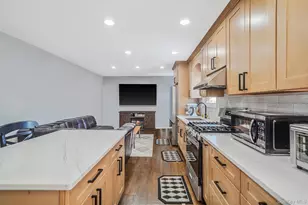 1384 Dieman Ln, East Meadow, NY 11554 - Photo 31