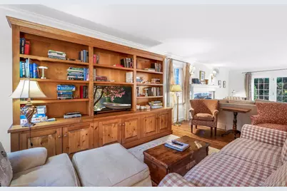 45 Quogue Street, Quogue, NY 11959 - Photo 3