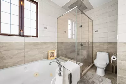 6537 169th Street, Fresh Meadows, NY 11365 - Photo 27