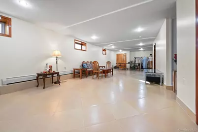 6537 169th Street, Fresh Meadows, NY 11365 - Photo 31