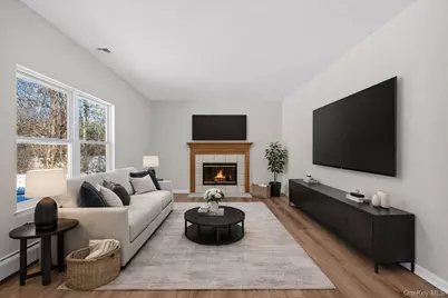 36 S. Cozine Road, Center Moriches, NY 11934 - Photo 9