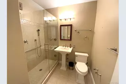 27010 Grand Central Parkway #27A, Floral Park, NY 11005 - Photo 25