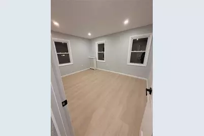 14 Spooner Street, Floral Park, NY 11001 - Photo 5