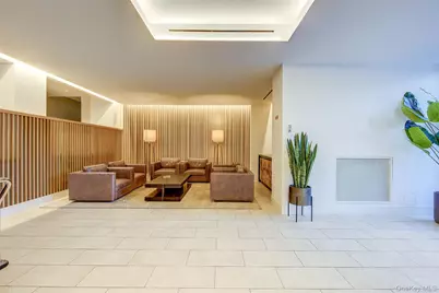 70-25 Yellowstone Boulevard #7M, Forest Hills, NY 11375 - Photo 35