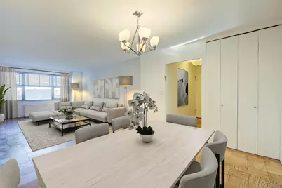 70-25 Yellowstone Boulevard #7M, Forest Hills, NY 11375 - Photo 9