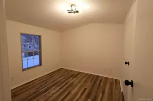 23 Oak St, Wurtsboro, NY 12790 - Photo 9