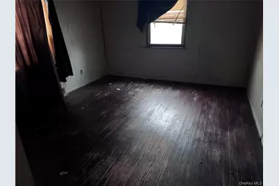 728 Martin Drive, Uniondale, NY 11553 - Photo 7