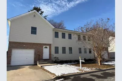 8 Caruso Court, Glen Cove, NY 11542 - Photo 5