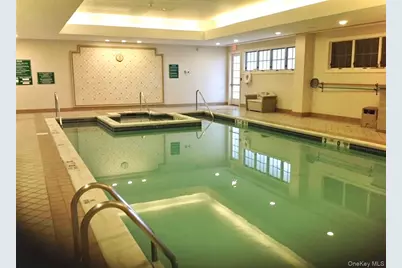 843 Madeira Boulevard, Melville, NY 11747 - Photo 25