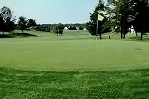 843 Madeira Blvd, Melville, NY 11747 - Photo 27