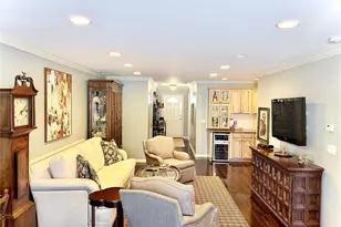 843 Madeira Blvd, Melville, NY 11747 - Photo 5