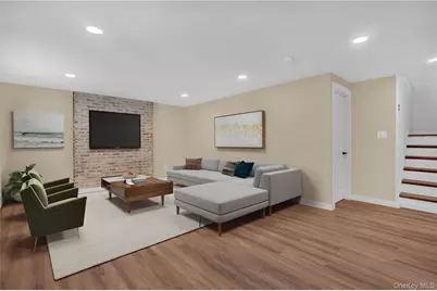 293 Avenue B, Ronkonkoma, NY 11779 - Photo 21