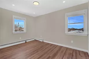 293 Avenue B, Ronkonkoma, NY 11779 - Photo 17