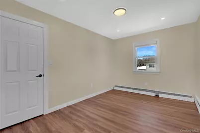 293 Avenue B, Ronkonkoma, NY 11779 - Photo 19