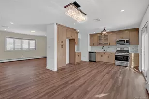 293 Avenue B, Ronkonkoma, NY 11779 - Photo 9