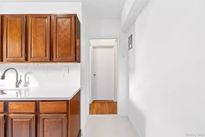 609 Palmer Road #5L, Yonkers, NY 10701 - Photo 7