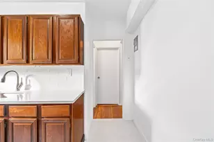 609 Palmer Rd, Yonkers, NY 10701 - Photo 7