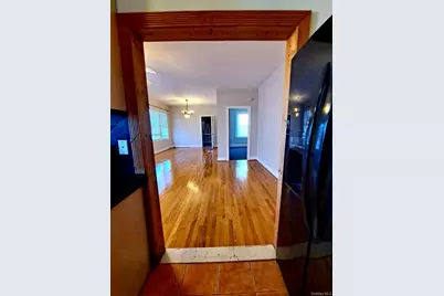 9302 202nd Street, Hollis, NY 11423 - Photo 13