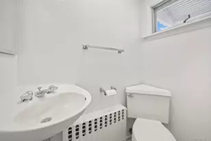 36 Longview Ave, White Plains, NY 10605 - Photo 17