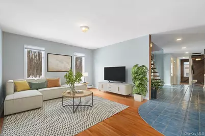 206 Emerson Avenue, Hartsdale, NY 10530 - Photo 9