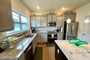 37 Willow Cir, Coram, NY 11727 - Photo 11