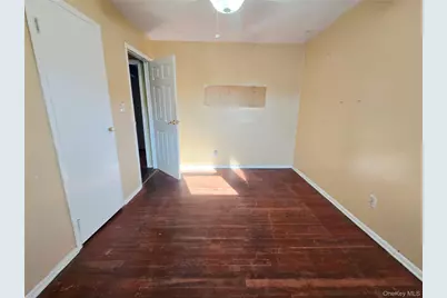 86 Decatur Street, Roosevelt, NY 11575 - Photo 19