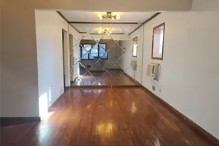 86 Decatur St, Roosevelt, NY 11575 - Photo 9