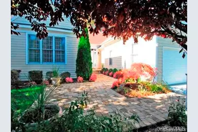 38 Stone Hill Drive S, Manhasset, NY 11030 - Photo 1