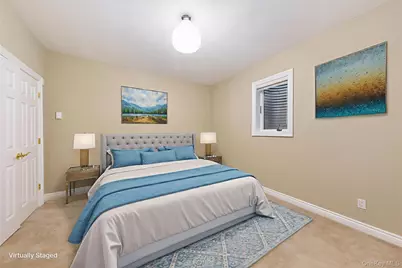 38 Stone Hill Drive S, Manhasset, NY 11030 - Photo 11