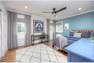 58 Allen Road, Rockville Centre, NY 11570 - Photo 17