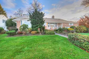 58 Allen Rd, Rockville Centre, NY 11570 - Photo 31