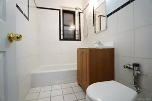 61-40 Saunders St, Rego Park, NY 11374 - Photo 13