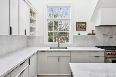 9 Wallace Lane, Brookhaven, NY 11719 - Photo 11