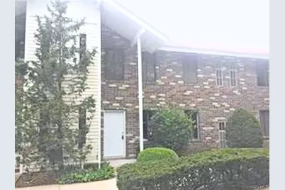 23 Sierra Court #23, Coram, NY 11727 - Photo 9