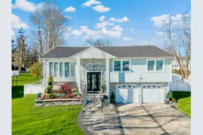 7 Dunhill Road, Manhasset Hills, NY 11040 - Photo 1