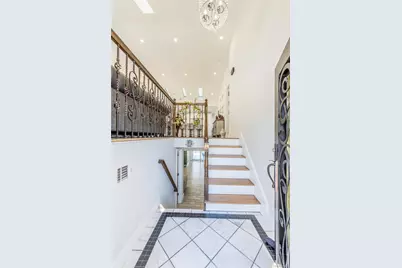 7 Dunhill Road, Manhasset Hills, NY 11040 - Photo 27