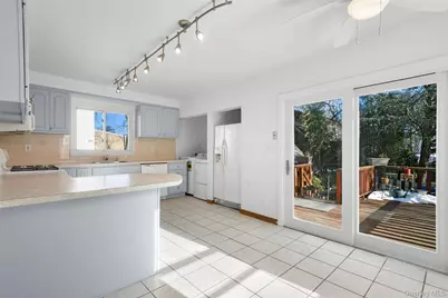 156 Madison Street, Mamaroneck, NY 10543 - Photo 11