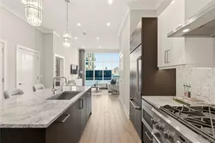 100 Garvies Point Rd, Glen Cove, NY 11542 - Photo 17