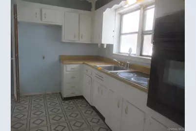 10 Lori Street, Poughkeepsie, NY 12603 - Photo 7